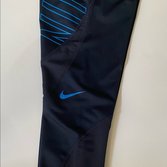 Nike apparel SOLD ‼️ - Picture 5 of 10